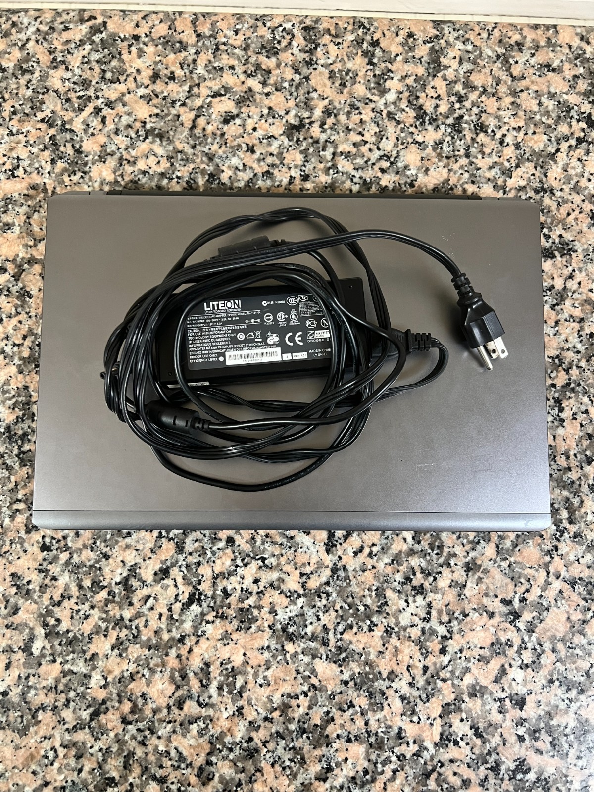 Acer Aspire 5810TZ-4657 Laptop with Intel Pentium U2700 1.30GHz 3GB