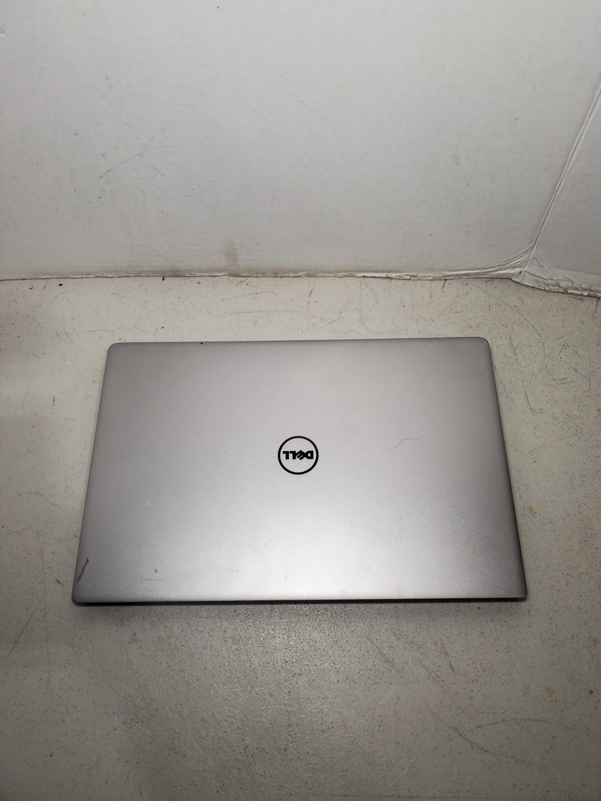 DELL XPS 13 9350 | INTEL CORE I5 6th gen. No HDD/SSD/OS! NO BOOT! #69