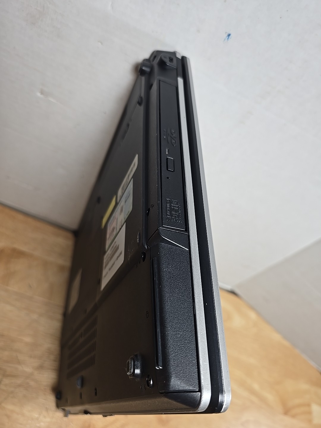 Upgraded DaKTech Windows Vista Buisiness Model S96FM Laptop Computer Works