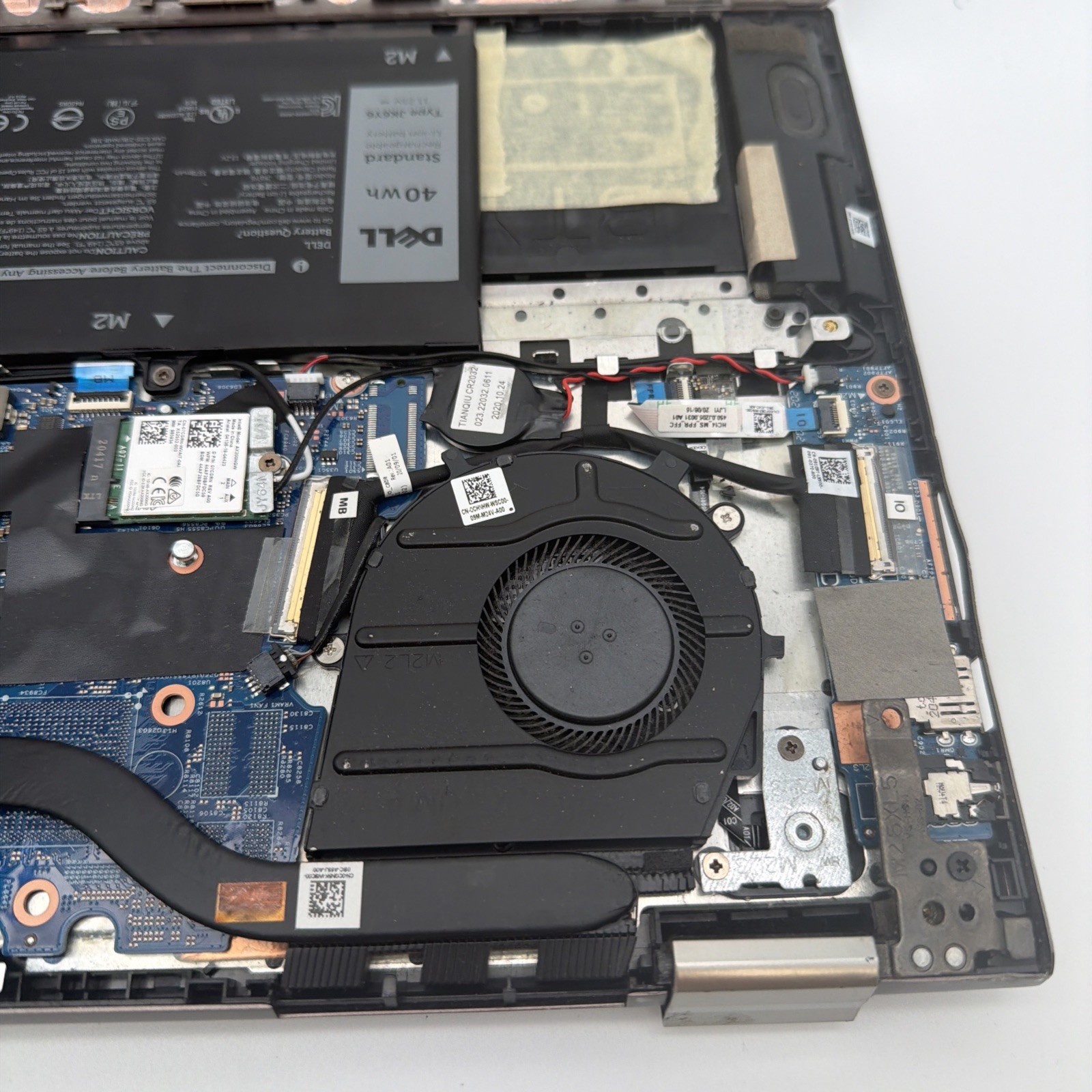 Broken Dell Inspiron 7405 2 in 1 P126G 14″ Ryzen 5 4500U 8GB RAM NO SSD Read L61