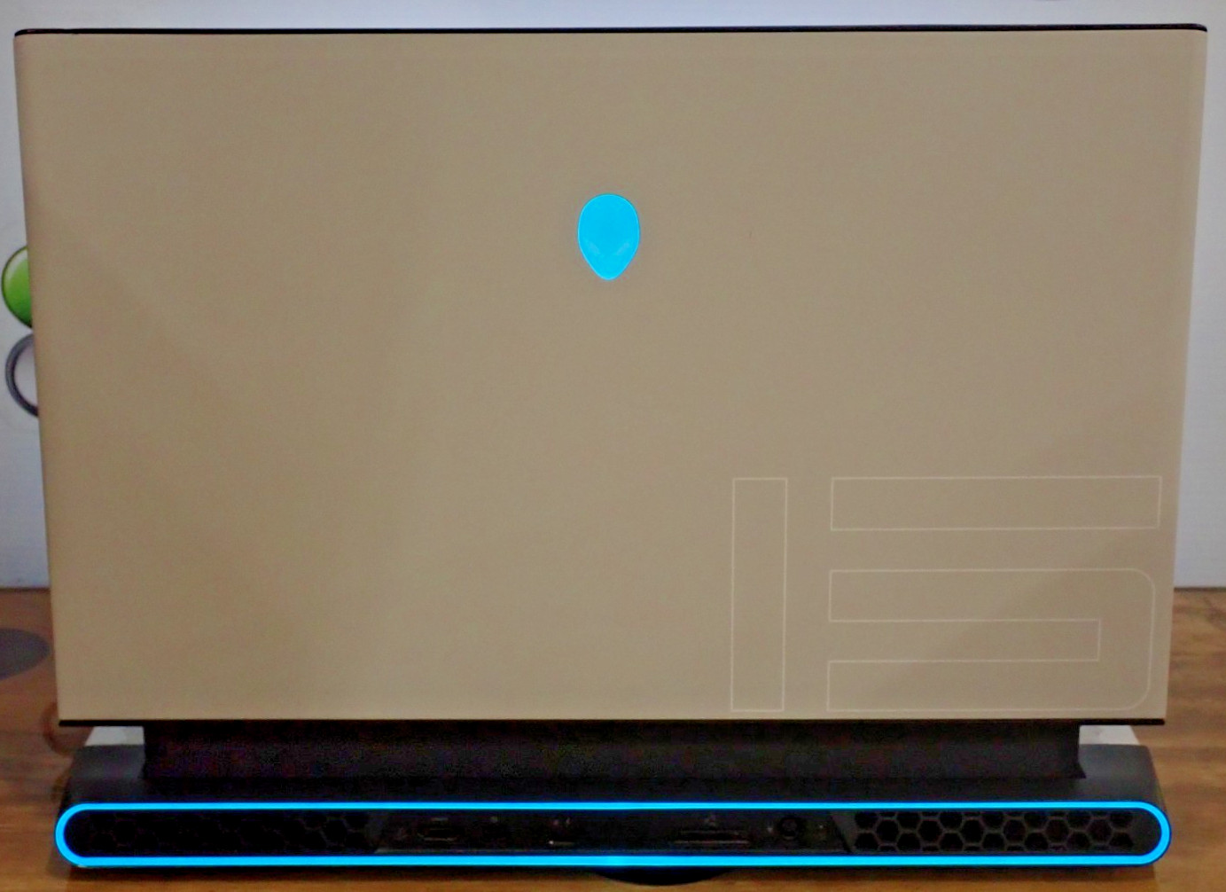 Alienware M15 R4 Gaming Laptop i7-10870H 32GB RAM 2 TB NVMe RTX 3070 Adapter