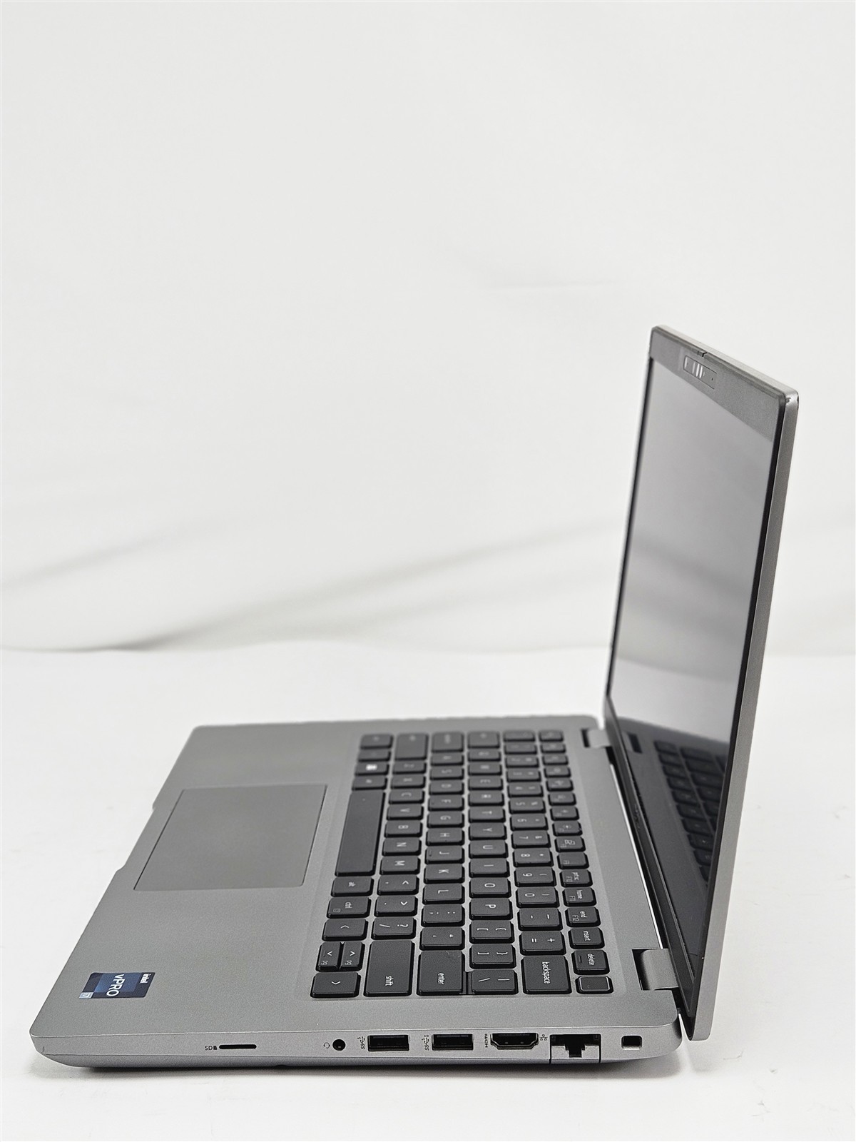 Dell 14″ Latitude 5431 P137G Intel Core i7-1270P 16GB RAM 256GB SSD Notebook
