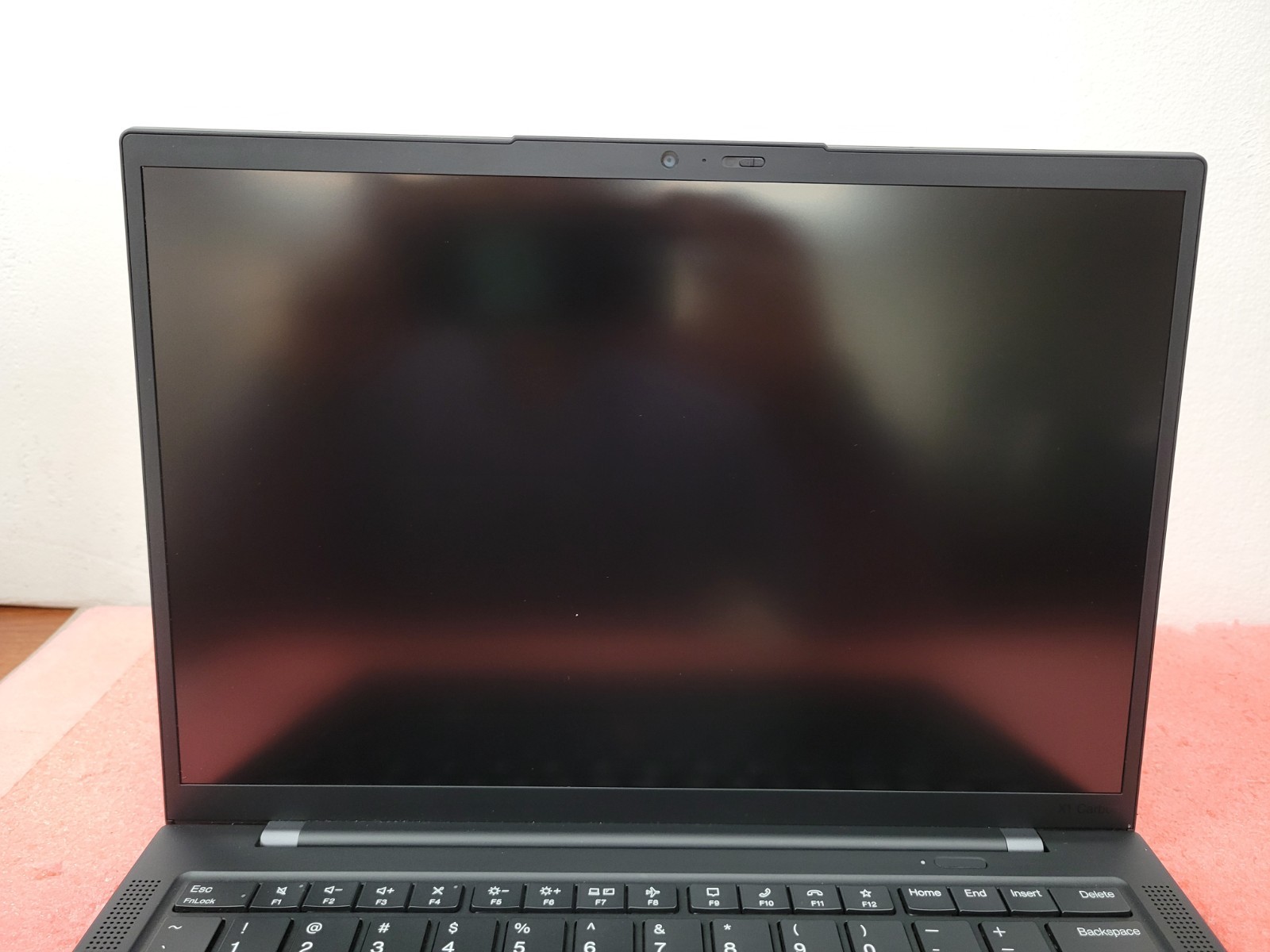 Lenovo ThinkPad X1 Carbon Gen 10 14″ i7-1270P 16GB RAM 512GB SSD | C973