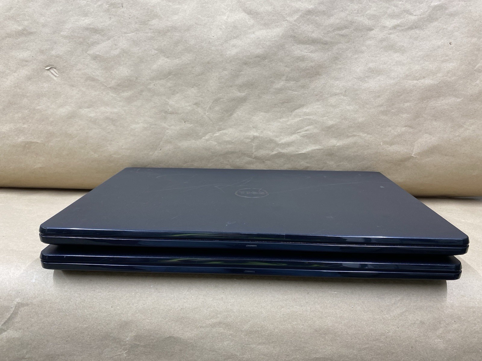 Lot of (2) Dell Inspiron 15-3567 – 15.5″ HD – i3-6006U – No RAM – NO HDD/OS