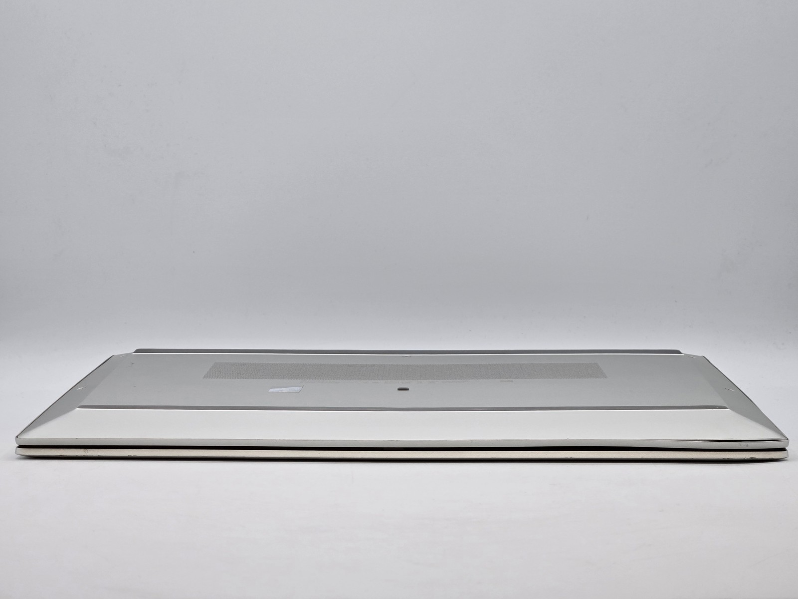 HP EliteBook 855 G8 15″ FHD Touch RYZEN 7 PRO 5850U 512GB 16GB W11P WRNTY