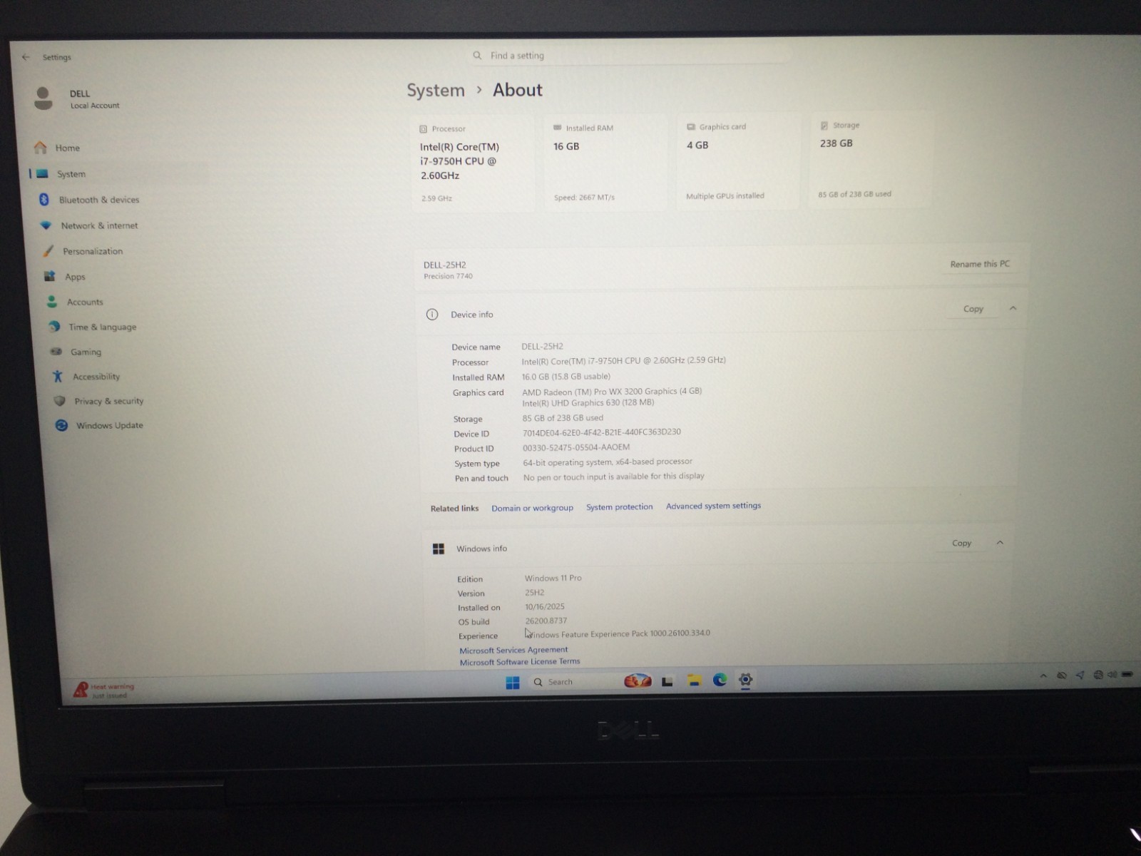DELL Precision 7740 17.3″ i7-9750H 2.60 GHz 16 GB 256 NVME Excellent Battery