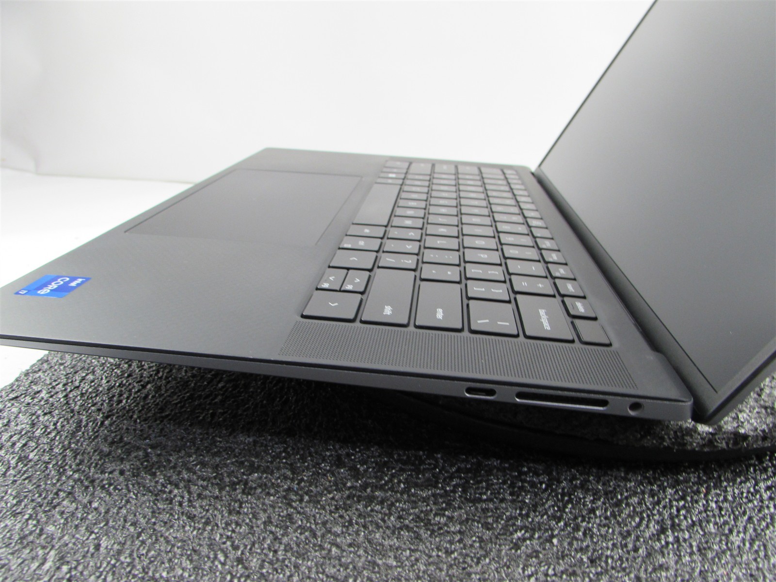 DELL PRECISION 5570 I7-12800H 1TB 32GB RAM NVIDIA RTX A1000 WIN 11 PRO NO BATT