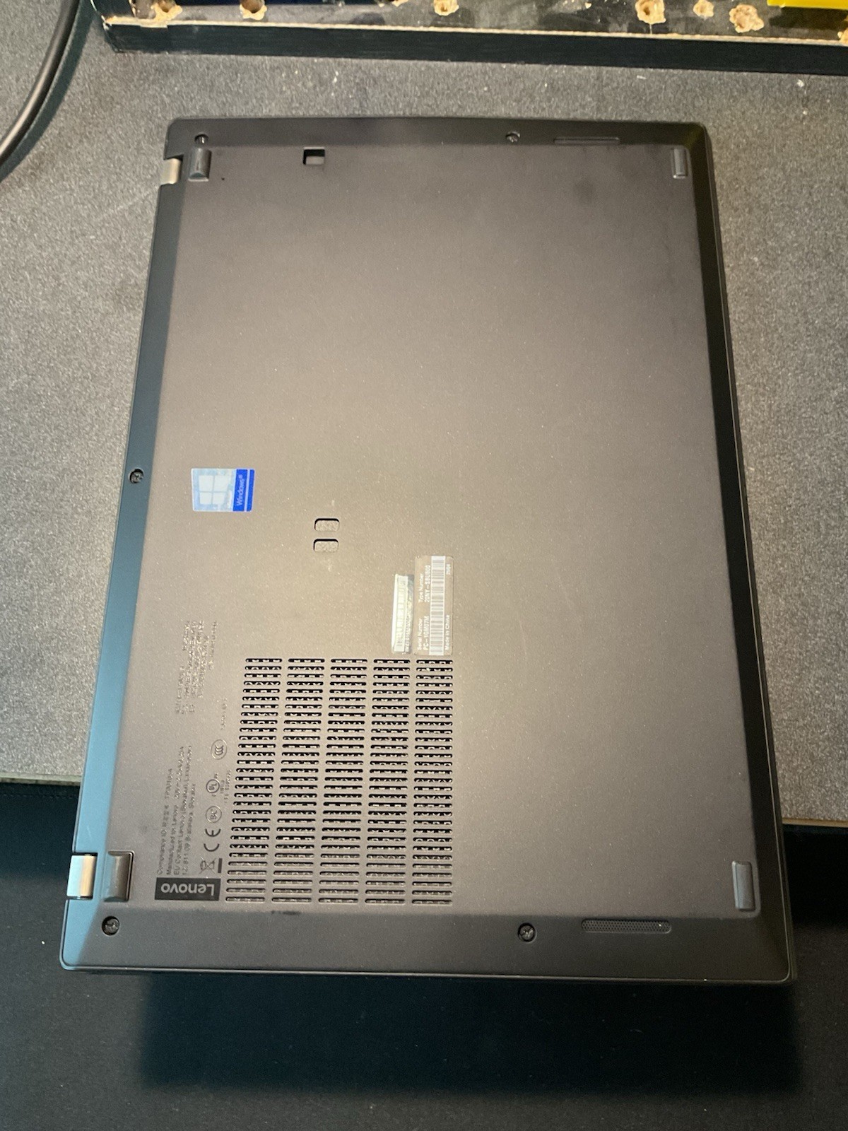lenovo thinkpad t490s i7-8665u 16gb Ram No SSD #500