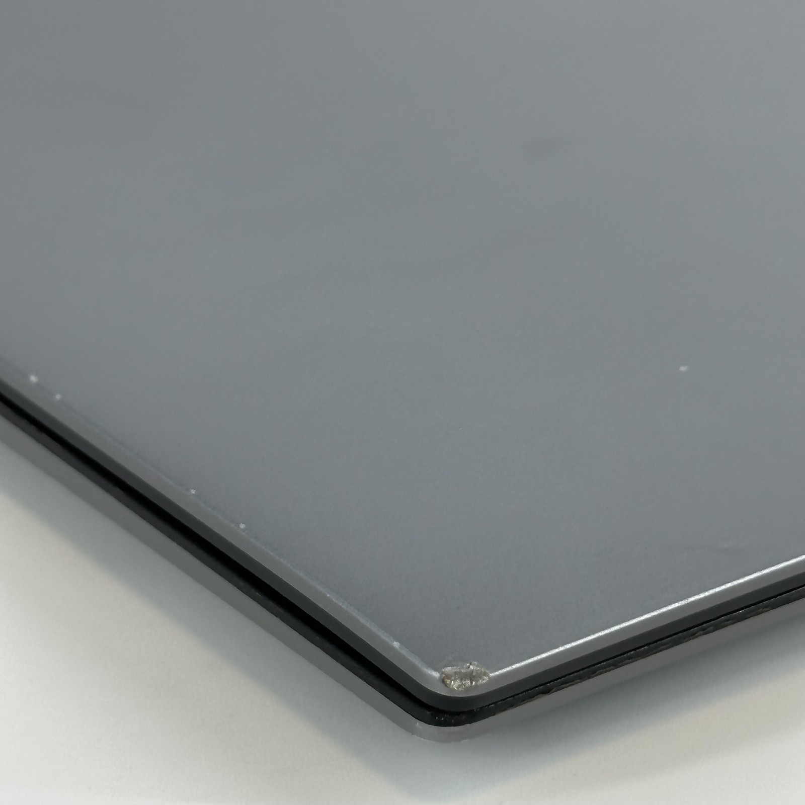 Dell Precision 5570 15.6 FHD+ 2.3GHz i7-12700H 32GB 512GB RTX A1000 BENT FRAME