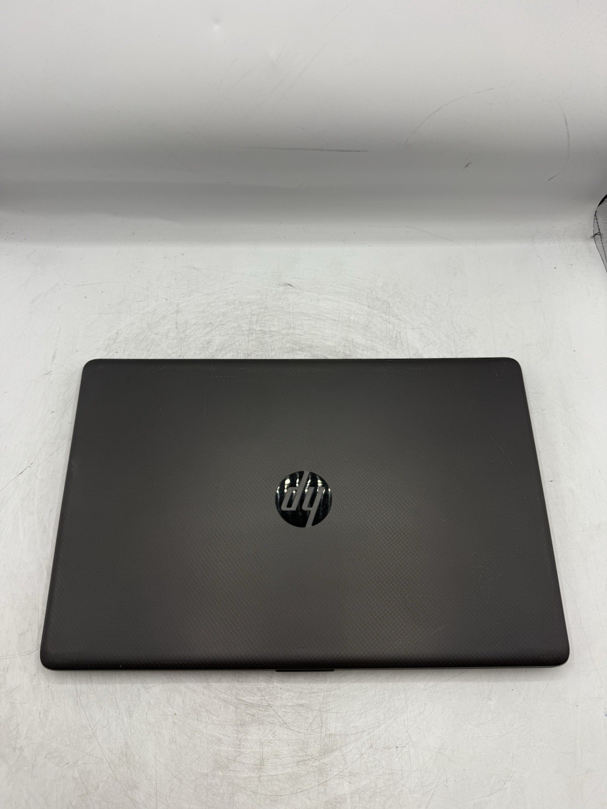 HP 255 G7 15.6” Laptop AMD A6-9225 8GB RAM 256GB SSD Win10P