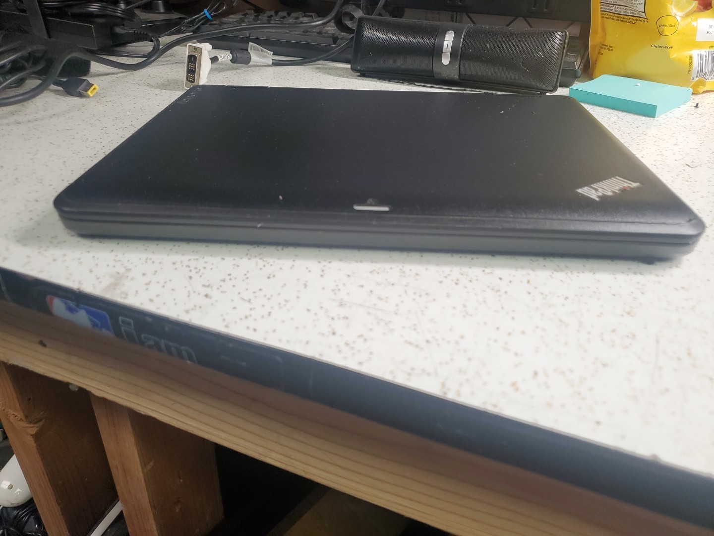 Lenovo ThinkPad Yoga 11e Chromebook Touchscreen Tablet mode Celeron 1.83GHz HDMI