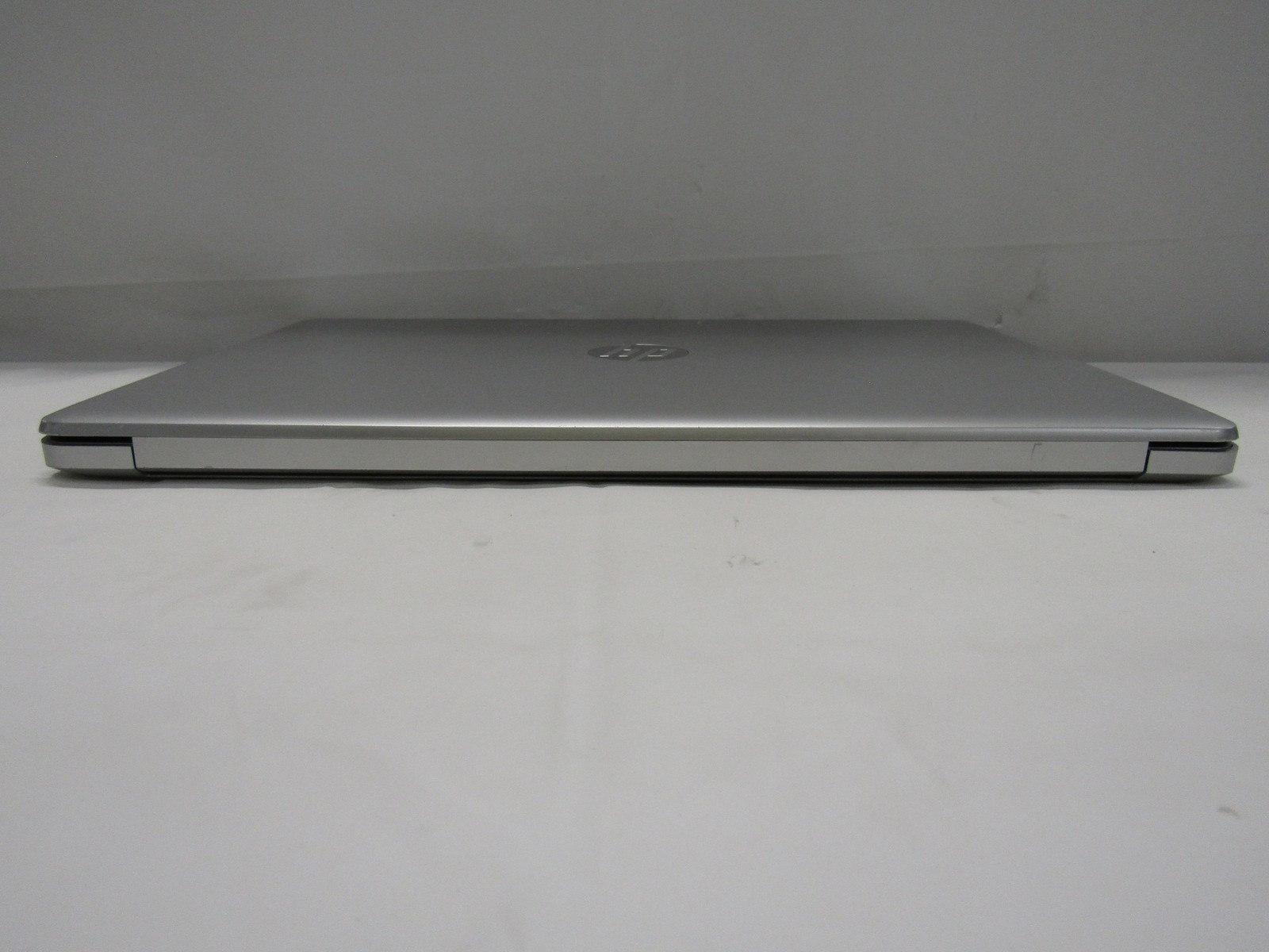 HP 17-by3063st 1.2GHz Core i3-1005G1 8GB RAM 1 TB HDD & 128GB SSD 17″ HD+ NO OS