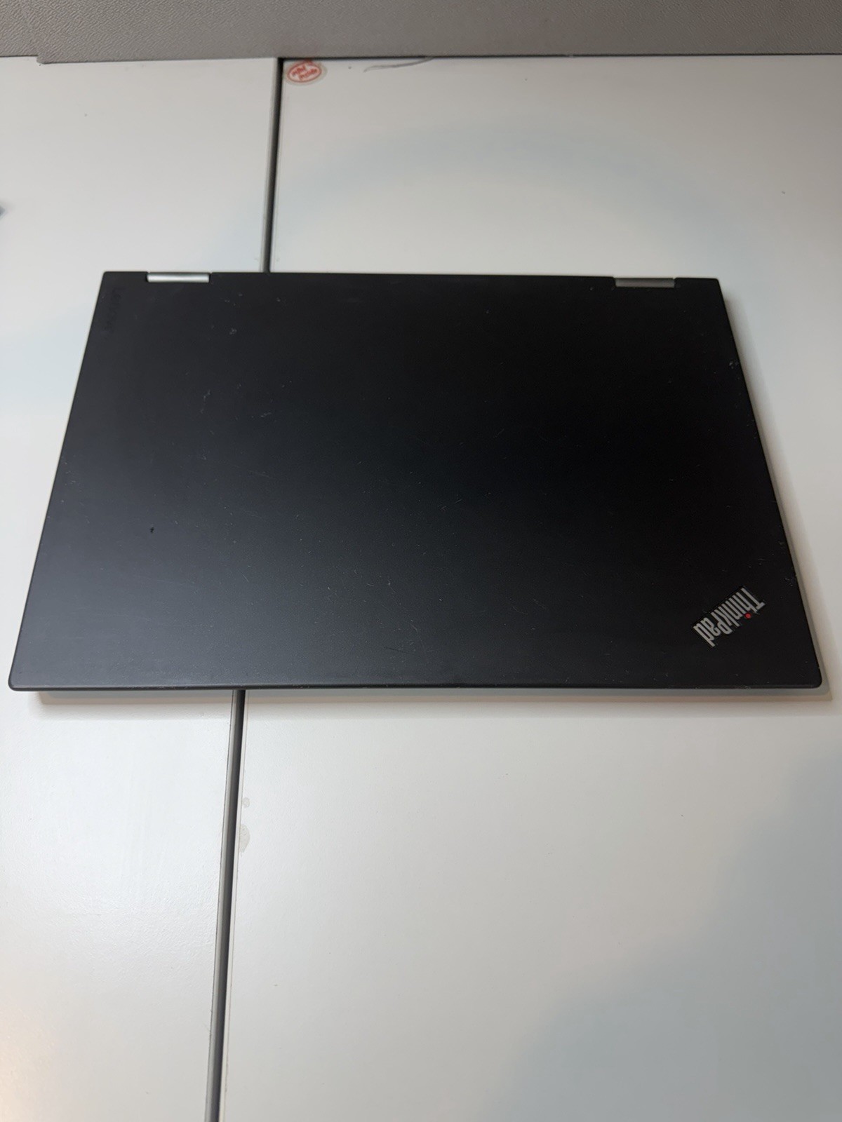 Lenovo ThinkPad Yoga 260 12.5” Touch Laptop i3-6100U 4GB RAM, 128GB SSD +Charger