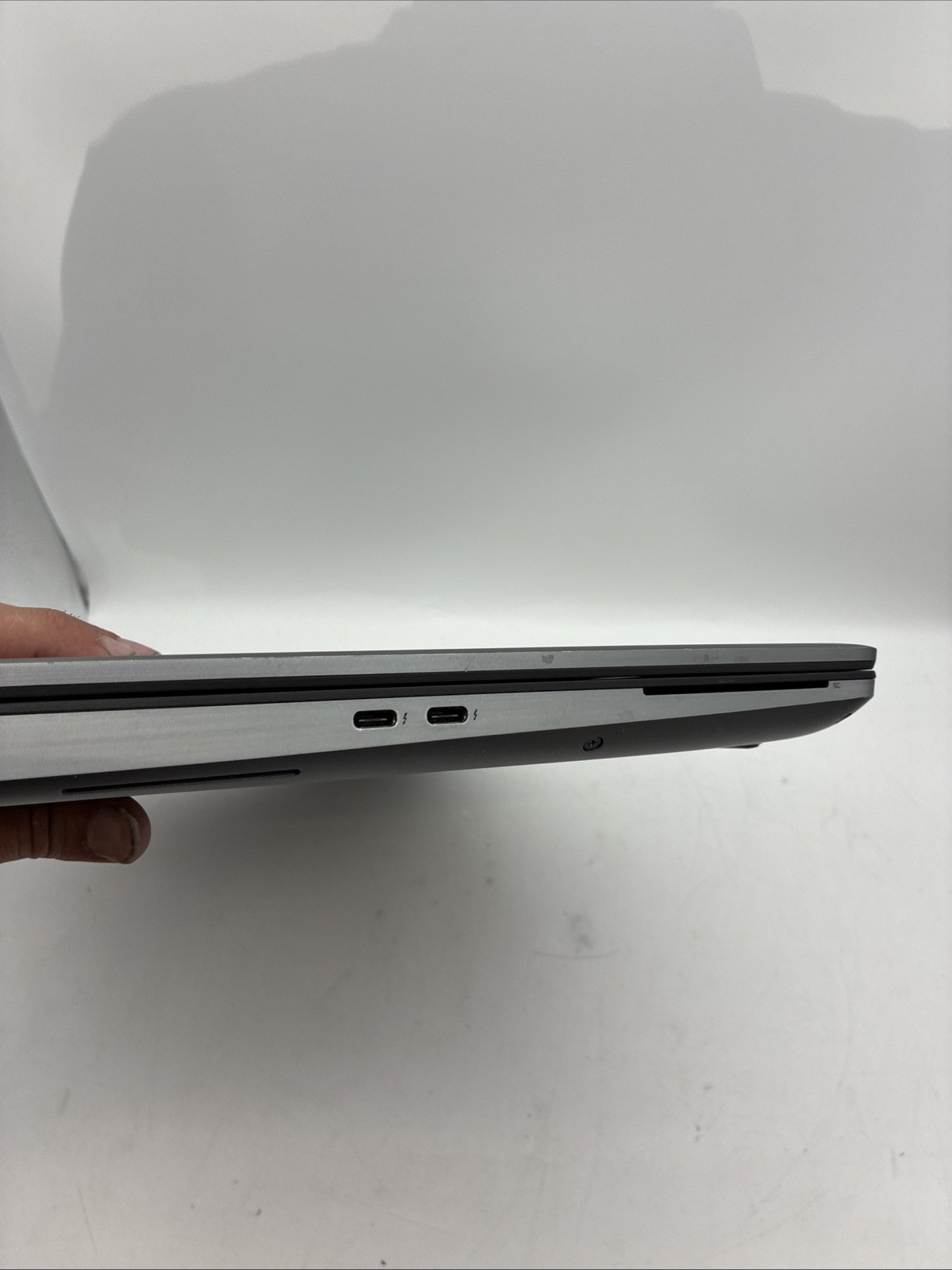 Dell Precision 7550 NVIDIA Quadro RTX 3000 2.4GHz Intel Core i9-10 32GB 1TB |L40