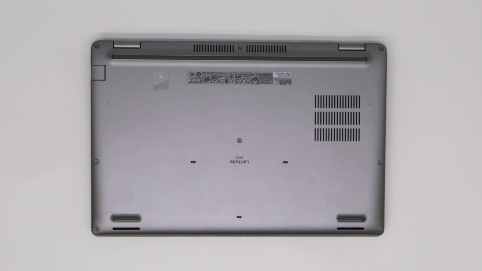 Dell Latitude 5430 14″ i5-1245u 16GB 256GB – Very Good