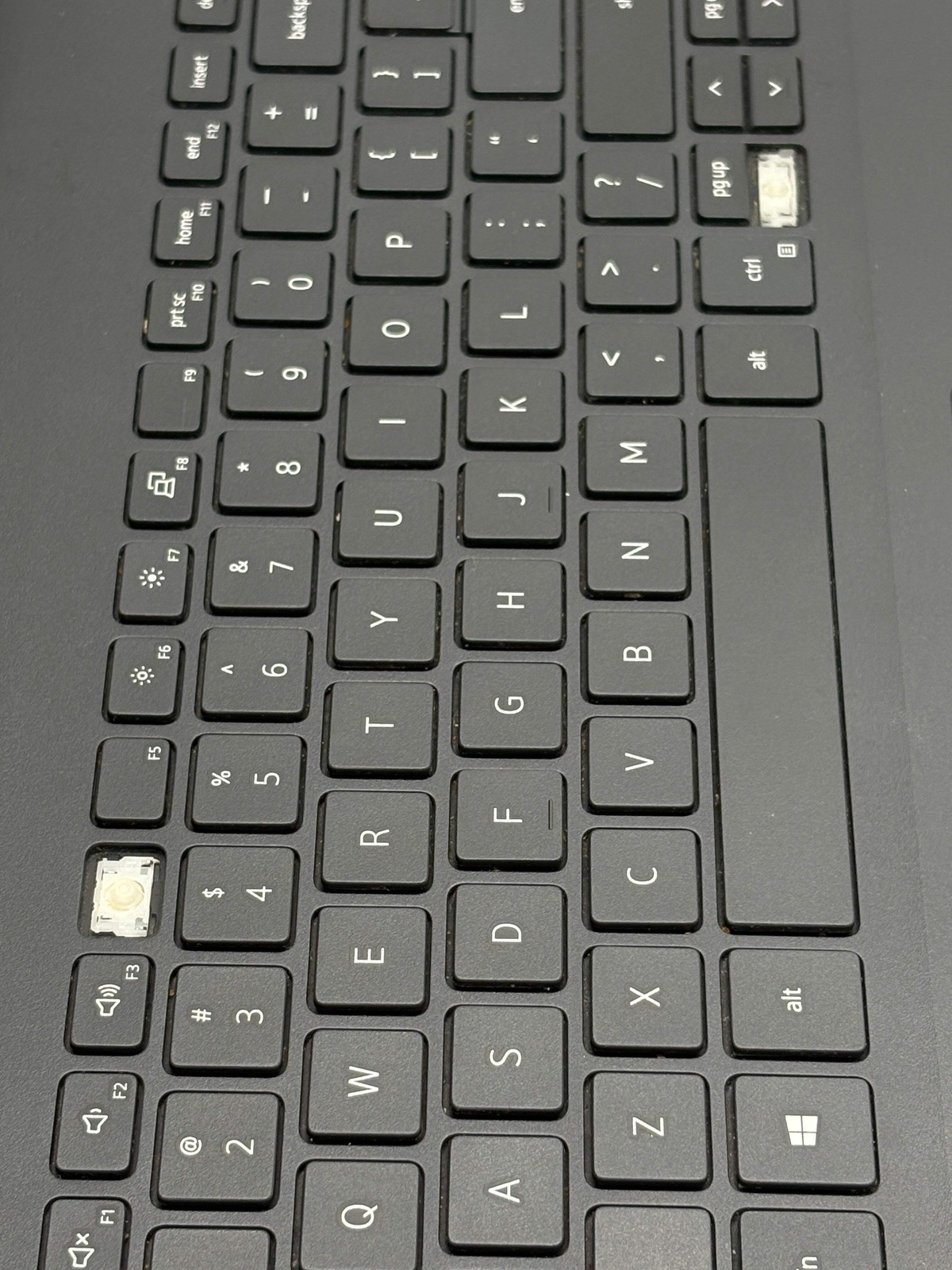 Dell Inspiron 3501 15.6″ P90F Core i3-1115G4 16GB RAM 1TB HDD For Parts