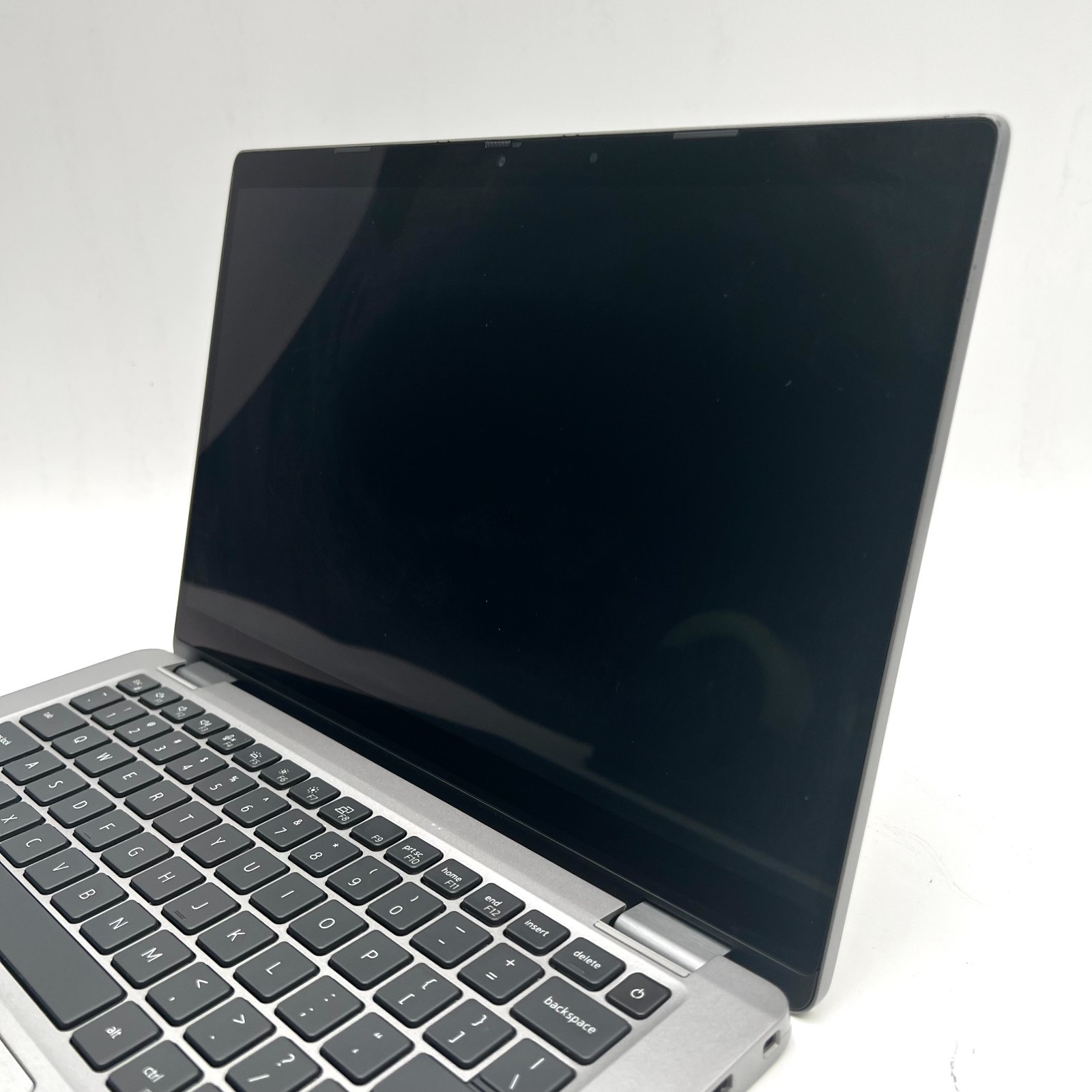 Dell Latitude 5320 13″ i5-1135G7 8GB RAM 256GB SSD No OS | TESTED USED – POOR