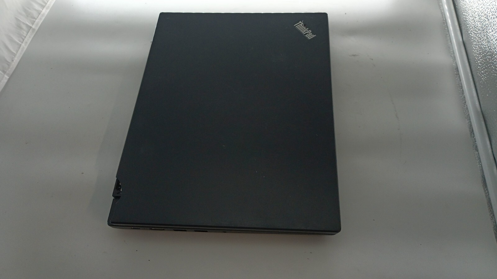 ThinkPad E490. Bios Lock!! No USB C charger!! i3-8145U.8GB.128GB M.2.14″.W11