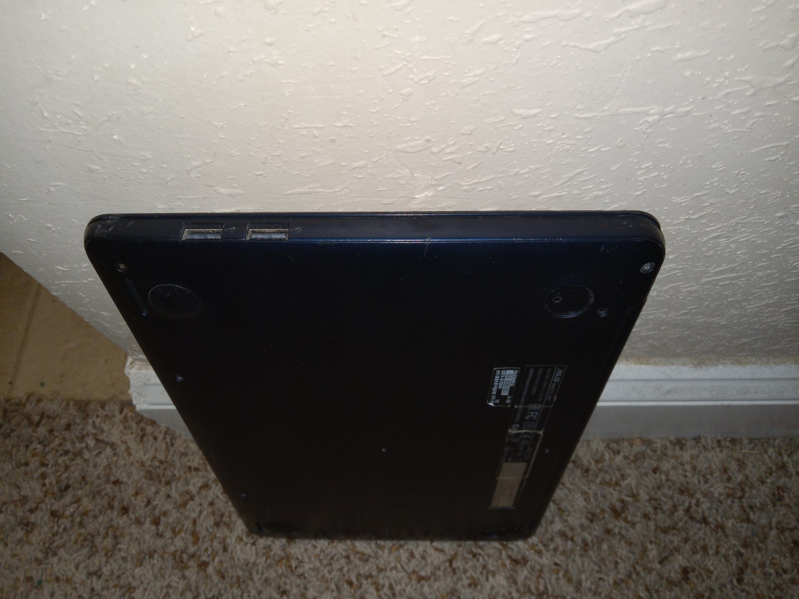 ASUS X205TA 11.6 inch, Intel Atom Z3735F, 2GB RAM / 32GB eMMC SSD / No battery