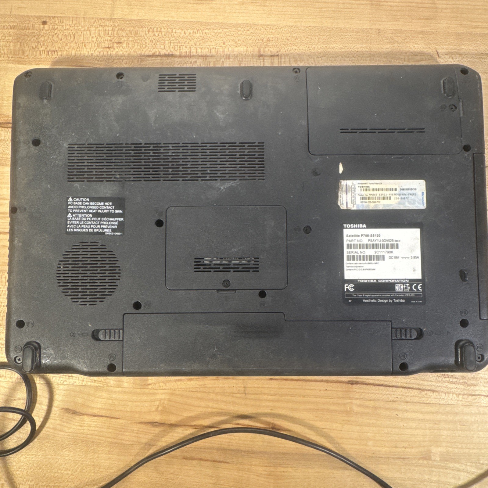Toshiba Satellite P755 Laptop Intel Core i7-2670 QM 2.20 GHz 8GB Ram Win7 READ
