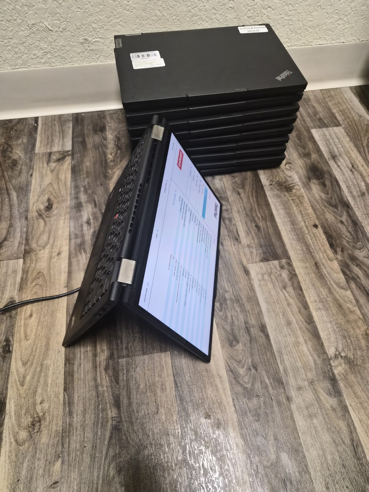 Lenovo ThinkPad X13 Yoga Gen 4 13.3″ Touchscreen 2-in-1 16GB RAM, No Ssd