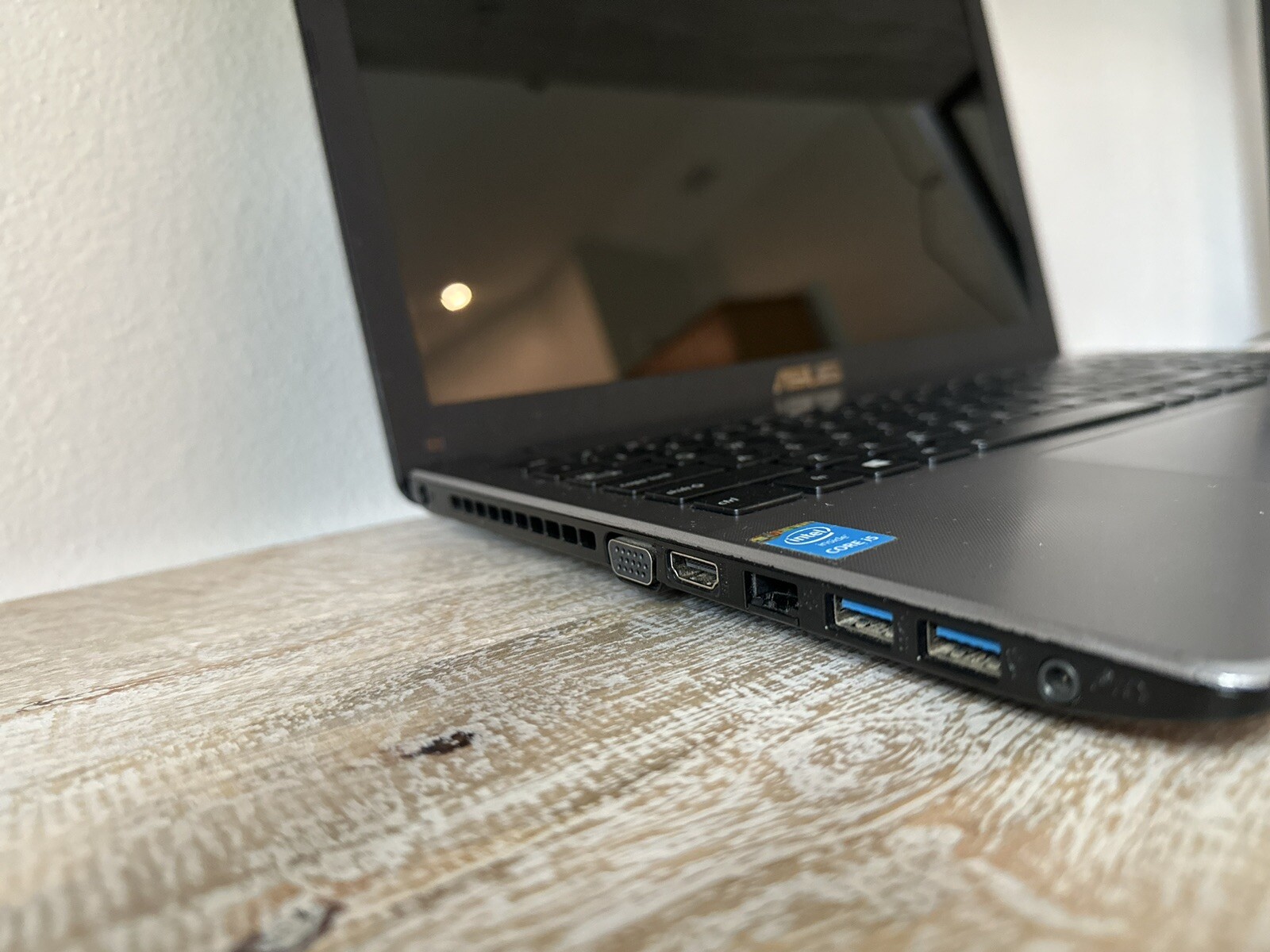 ASUS Laptop R510L, Intel i5 4210U, 240GB SSD, 8GB RAM, HDMI, Win 11 Home