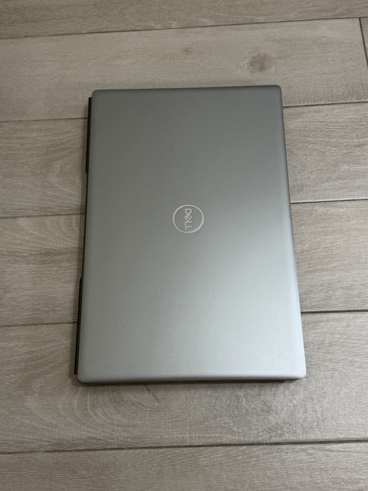 Dell Precision 7760 17.2″ Intel Xeon W-11855M 3.20GHz 16GB RAM 256GB SSD NVMe