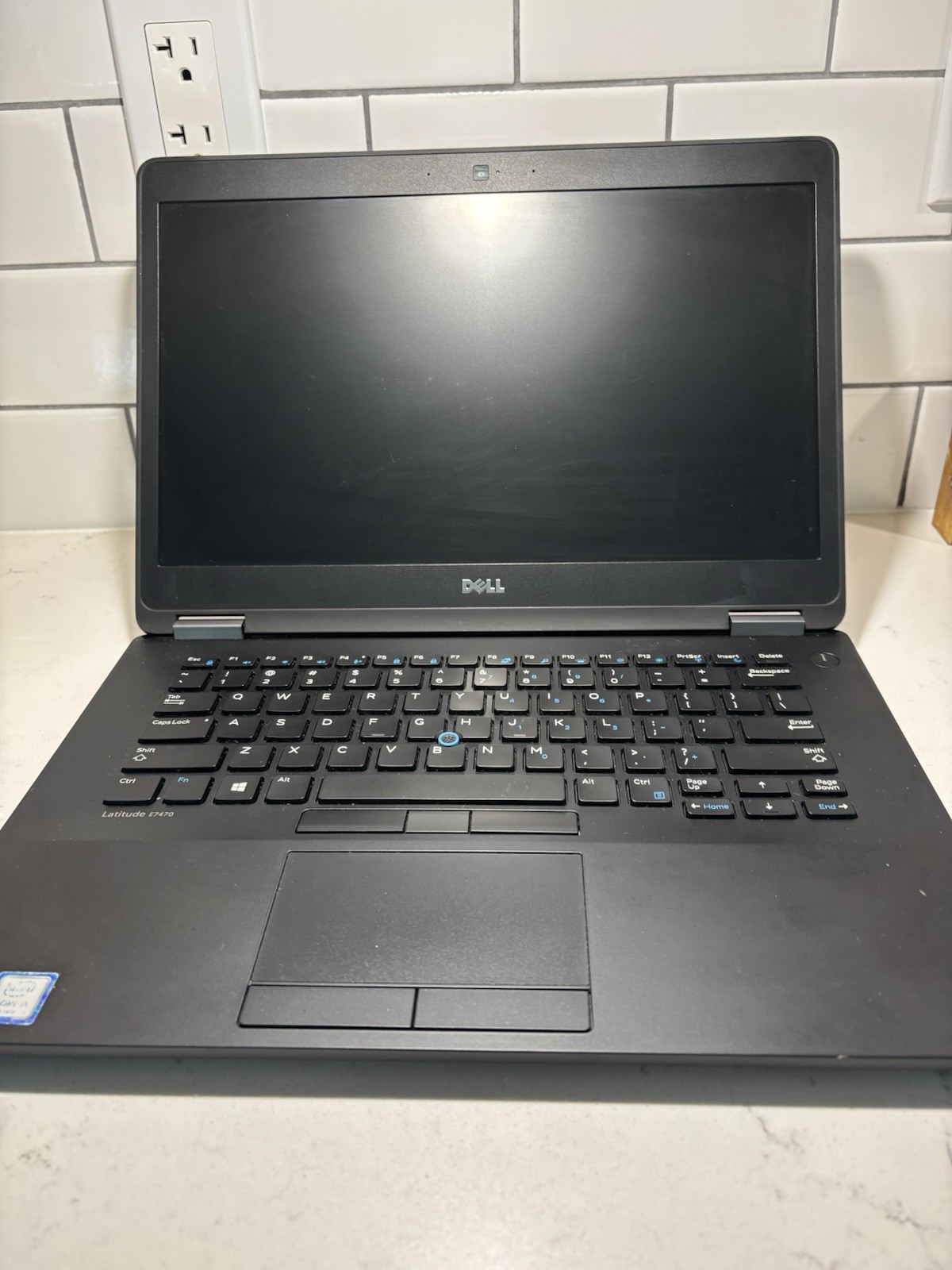 Dell Latitude E7470 14″ (256GB SSD, Intel Core i5-6300U, 2.4GHz, 8GB RAM) Laptop