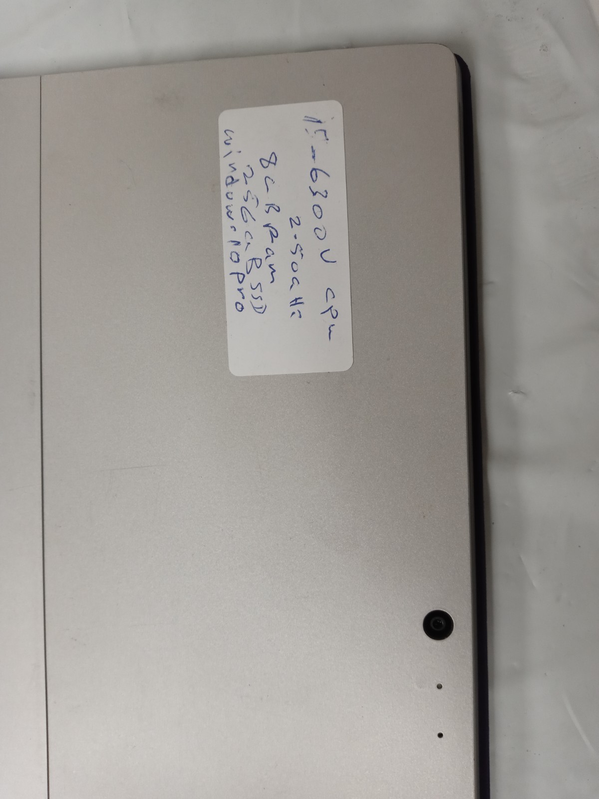 MICROSOFT SURFACE BOOK i5-6300U @ 2.4GHz, 8GB RAM, 256GB SSD, WIN 10 PRO NO AC