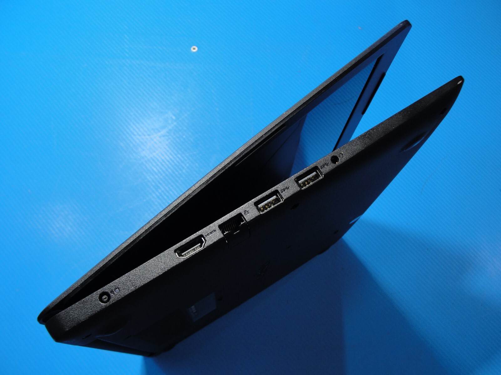 Dell Inspiron 3593 15.6” TOUCH FHD Core i7-1065G7 1.3GHz 12GB 1TB HDD + Charger