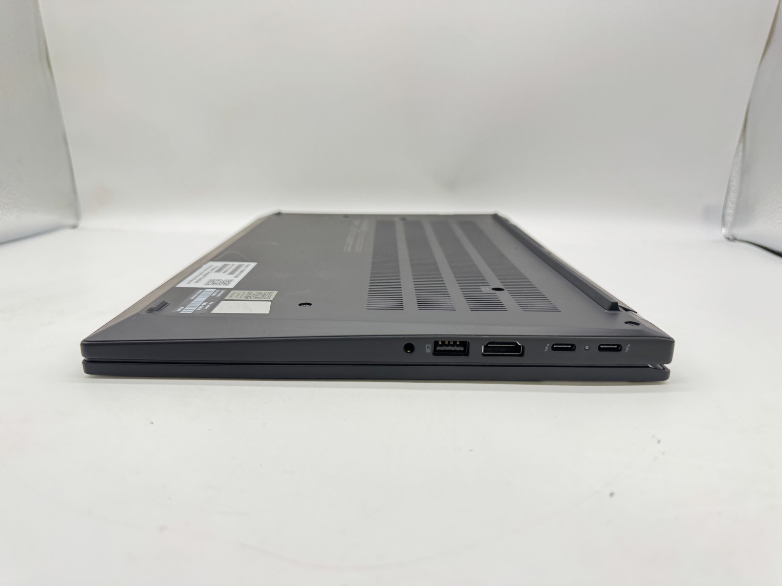 2025 Lenovo ThinkPad T14 Gen 5 intel Ultra 5 135U 16GB Ram 256GB SSD Excellent