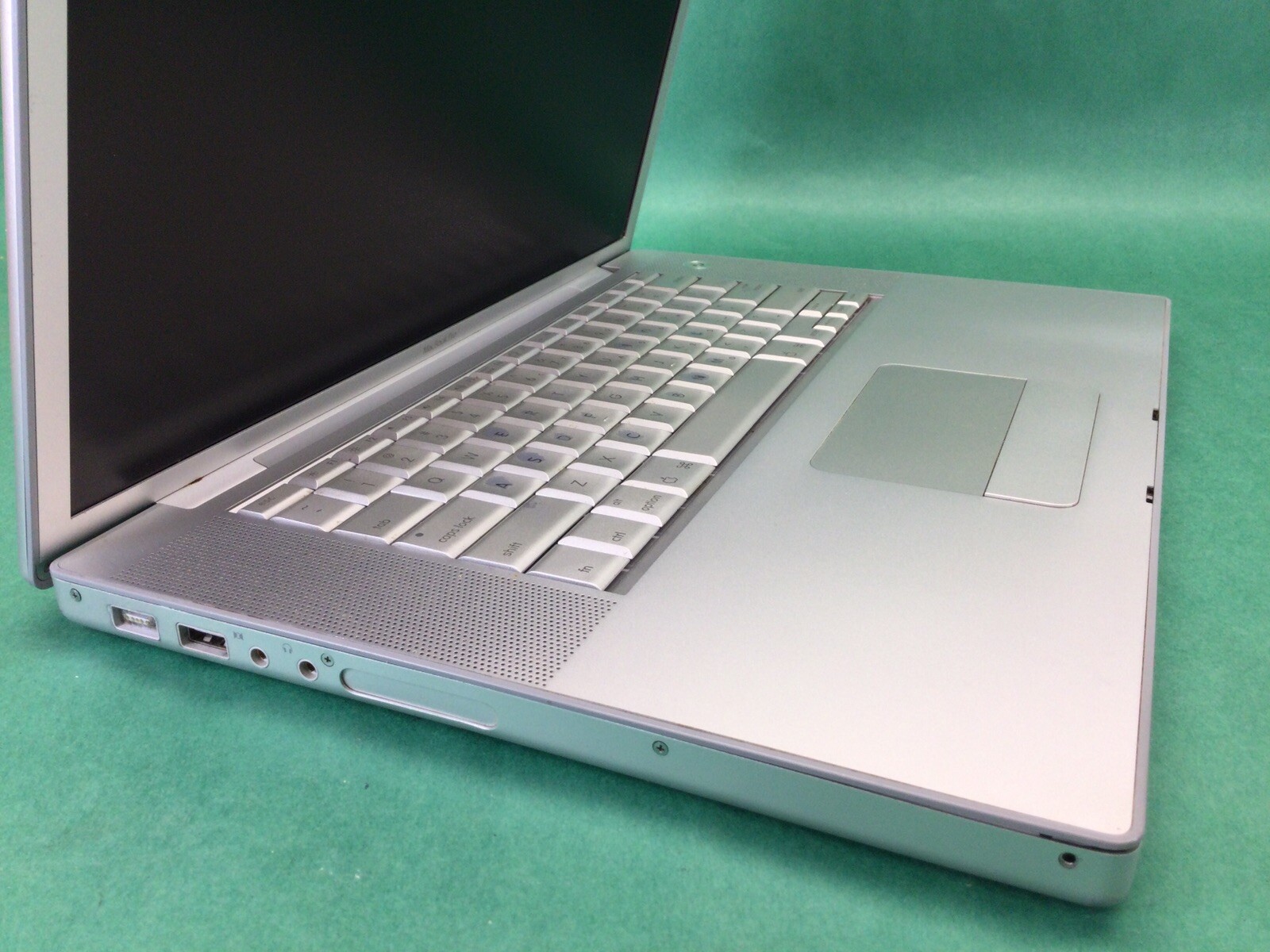 Apple MacBook Pro A1150 – 15.5” Laptop – UNTESTED