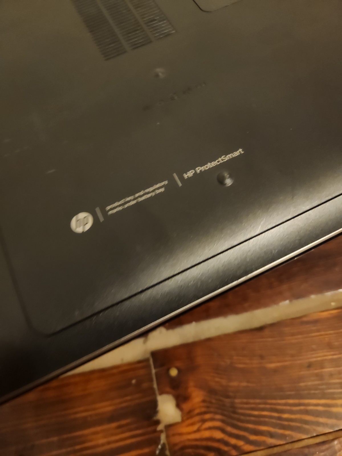 HP Pavilion 17″ Notebook Intel Core i5 8th Gen Silver Windows 8 Charger