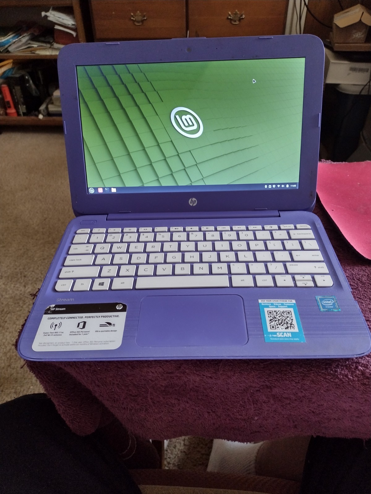 HP Stream 11-y010wm 11.6″ (32GB, Intel N, 1.60GHz, 4GB) Laptop PURPLE NEW BATT