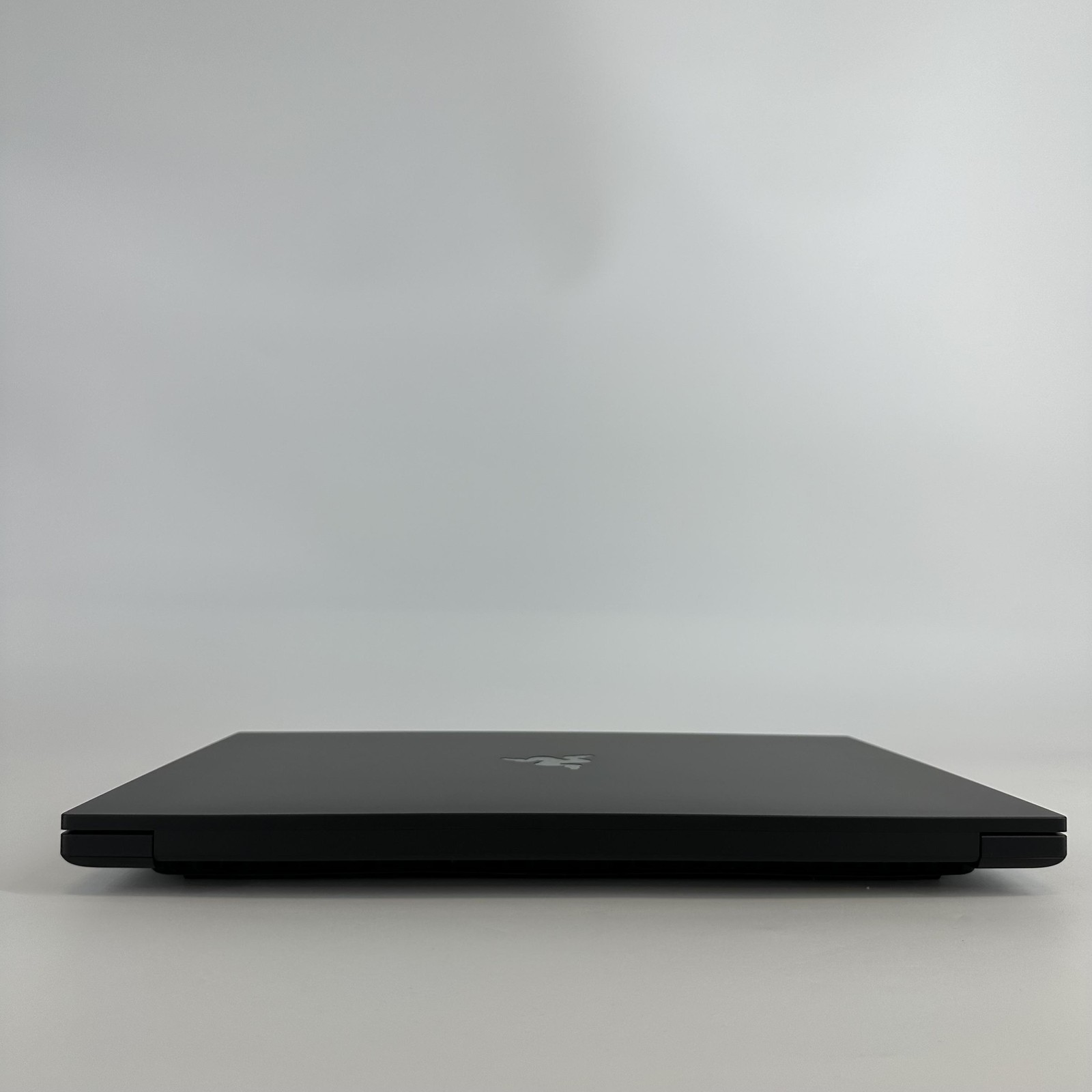 Razer Blade 18 240Hz UHD+ 2025 2.7 GHz Ultra 9 275HX 64GB 2TB/1TB RTX 5070 Ti