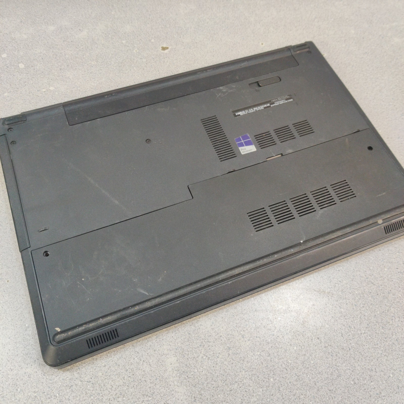 DELL INSPIRON 5558 Laptop Intel Core i3-4030U 1.90 GHZ 4GB RAM NO SSD/OS/AC/BATT