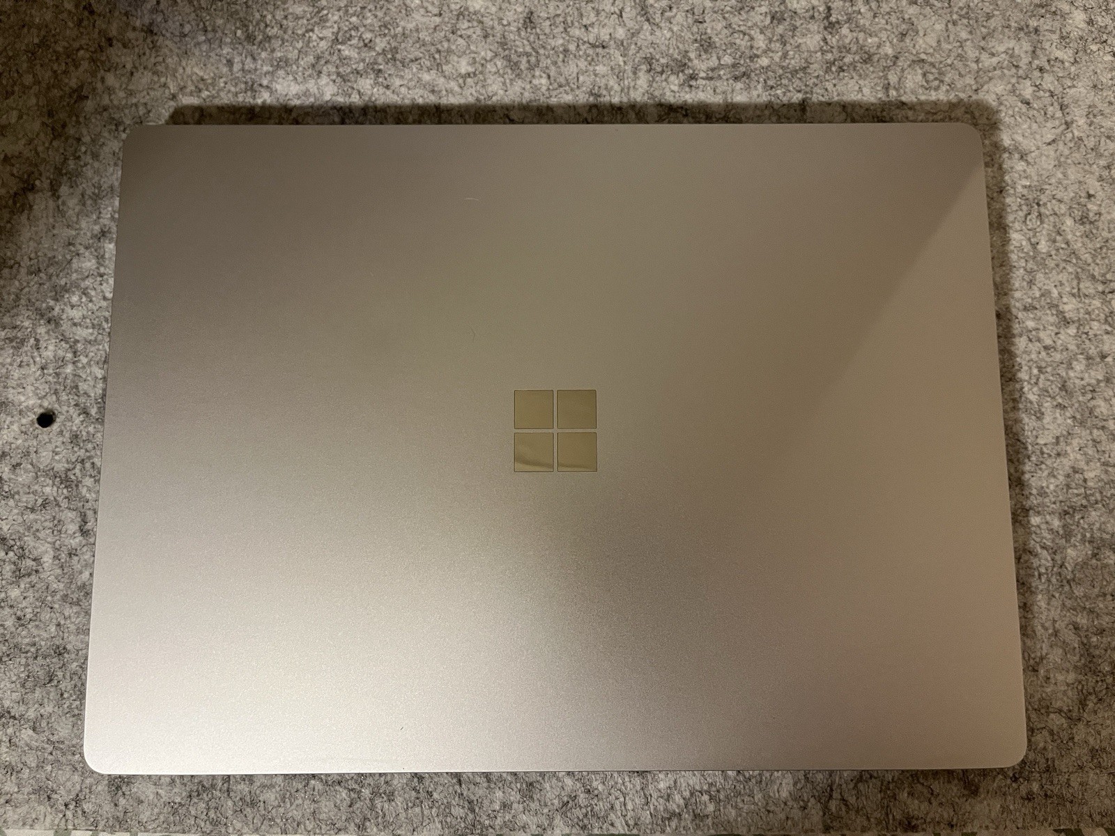 Microsoft Surface Laptop 3 i7-1065G7G @ 1.3GHz 16GB 512GB SSD W-11 Pro Silver