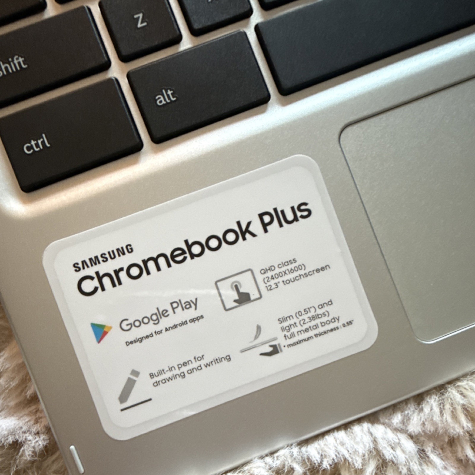 Samsung Chromebook Plus 12.3″ 2-in-1 Touchscreen 4GB 32GB Silver
