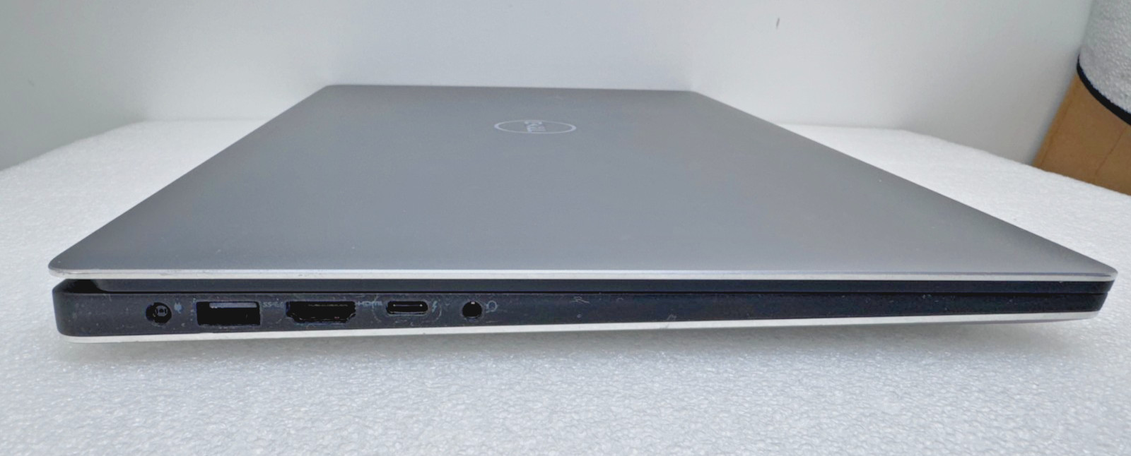 Dell Precision 5540 15.6 4K Touch Laptop i7-9850H 24GB 512GB Nvidia T1000 Win 11