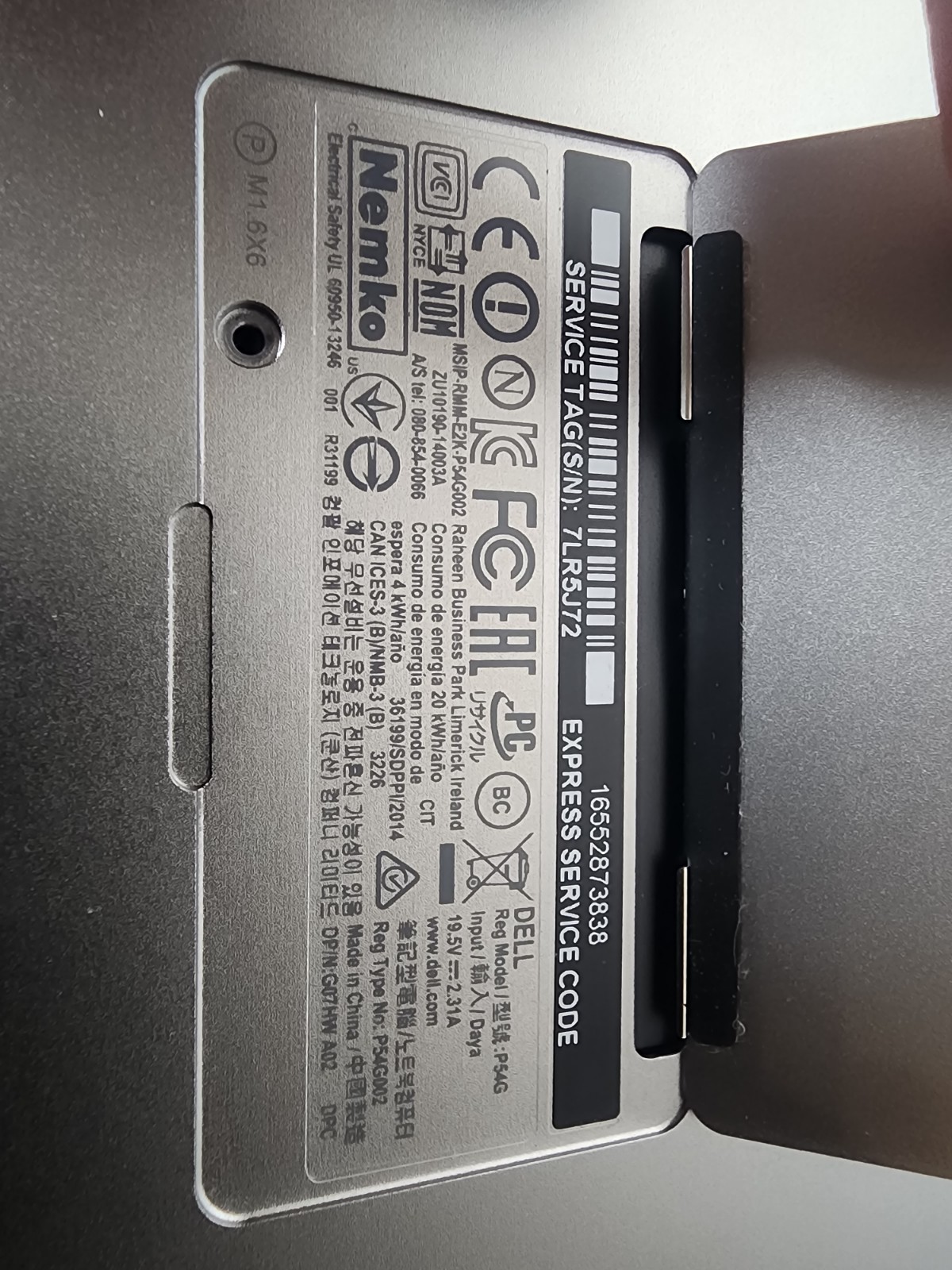 Dell XPS 13 9350, i5-6200u, 8 GB – 128 GB SSD Windows 10 Pro