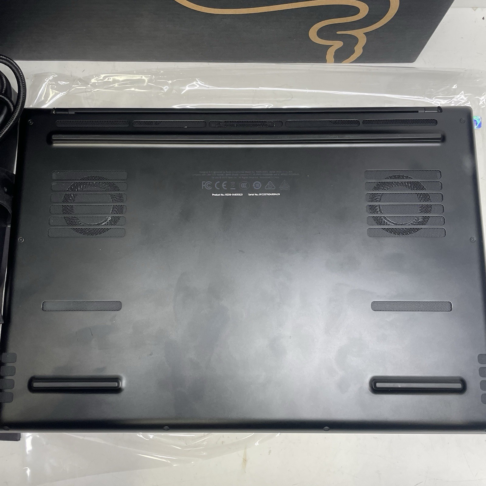 Razer Blade 16″(1TB SSD, Intel Core i9-13950HX, 2.20GHz, 32GB, NVIDIA 4070