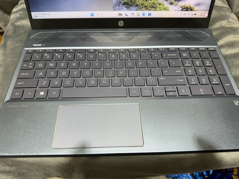 HP Pavilion 15T-CS300,i7-1067G7, 1.7GH,16GB,512GB SSD,Win 11, W/AC Adapter-READ!