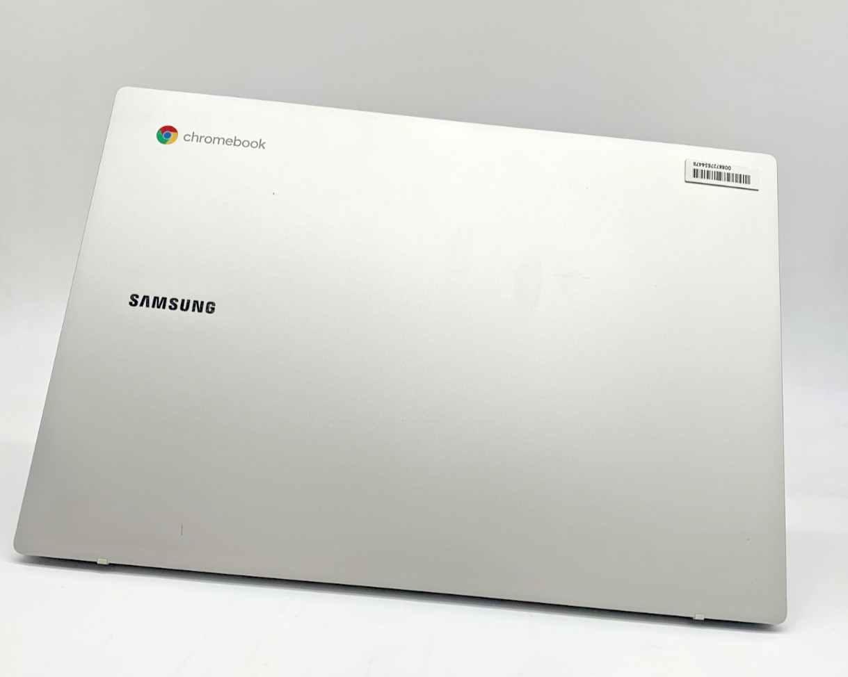 Samsung Galaxy Chromebook GO 14” N4500 2.8GHZ 32GB SSD 4GB LPDDR4 SILVER/B/BOX