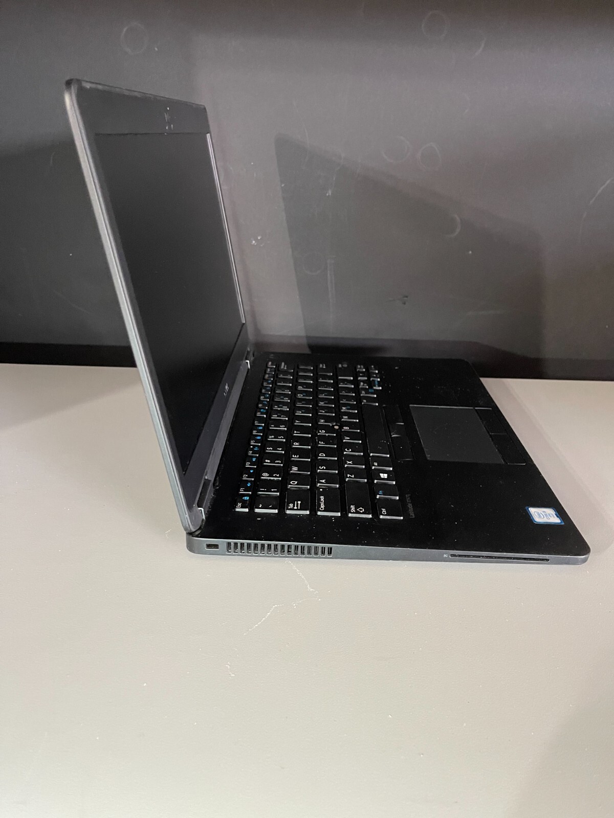 Dell Latitude E7470 14″ Intel Core i5 6th Gen 2.3GHz FOR PART ONLY