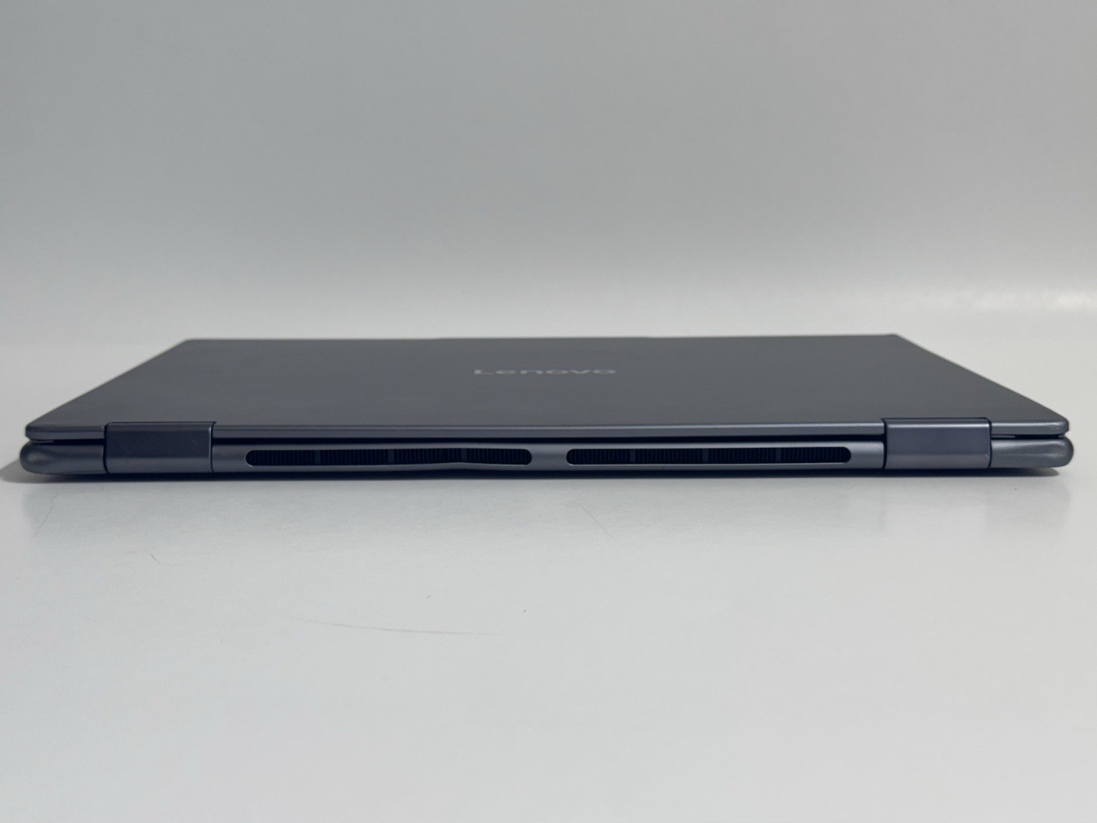 Lenovo Yoga 7i 2-in-1 16″ 2K Touch Laptop Ultra 7 256V 16GB RAM 1TB SSD READ