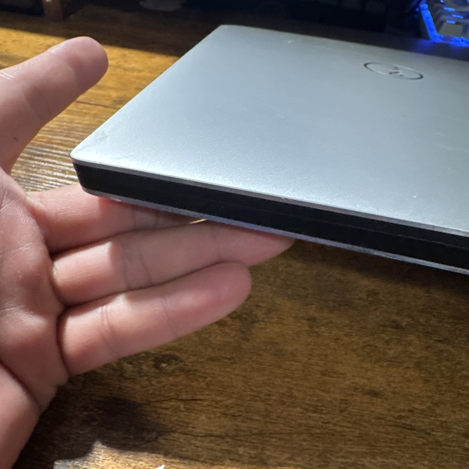 DELL XPS 15 9570 Laptop 4K TOUCHSCREEN i9-8950HK 32GB RAM NO HD ! Please Read!