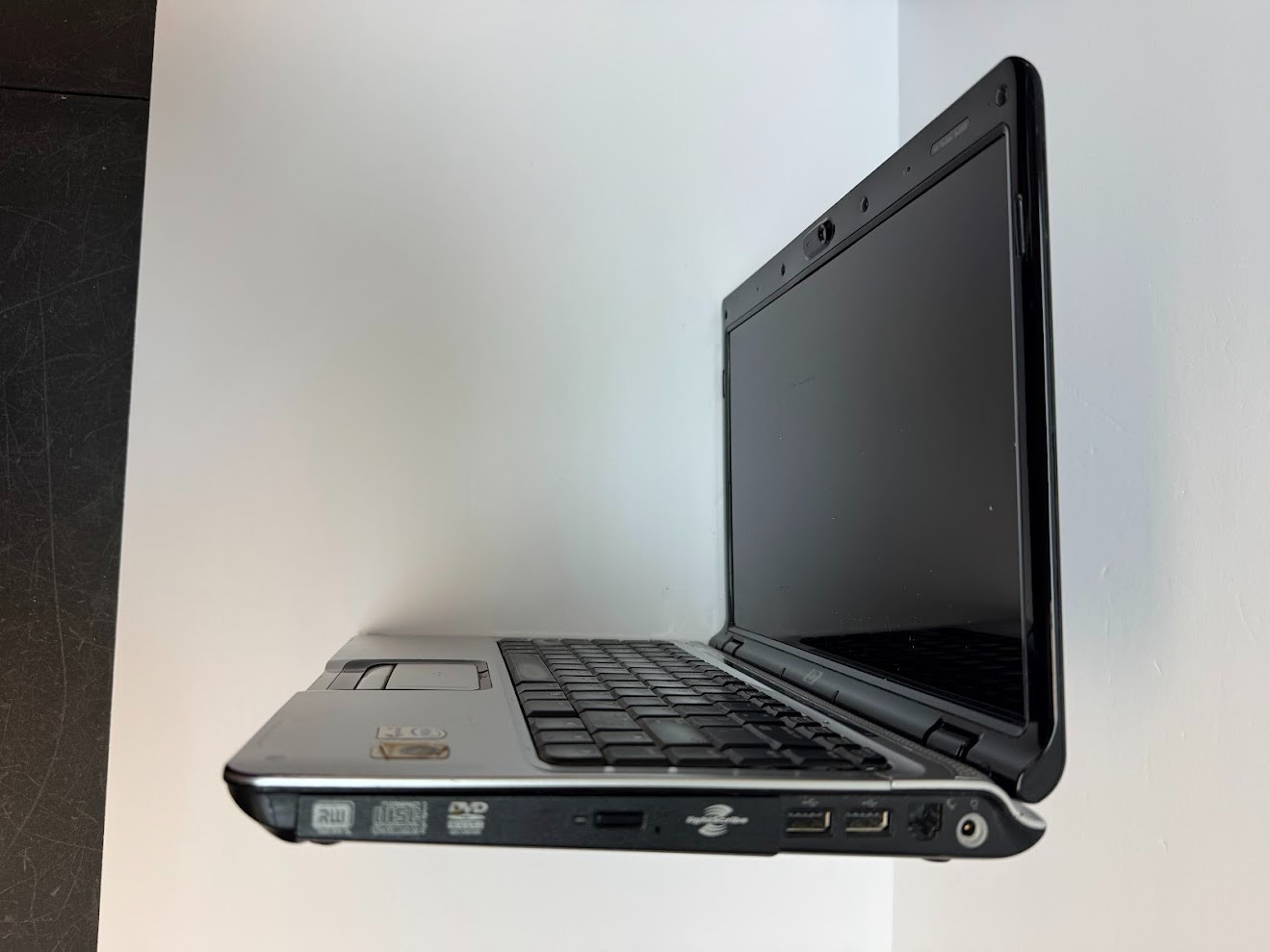 HP Pavilion dv1000 Intel Centrino NO HDD For Parts