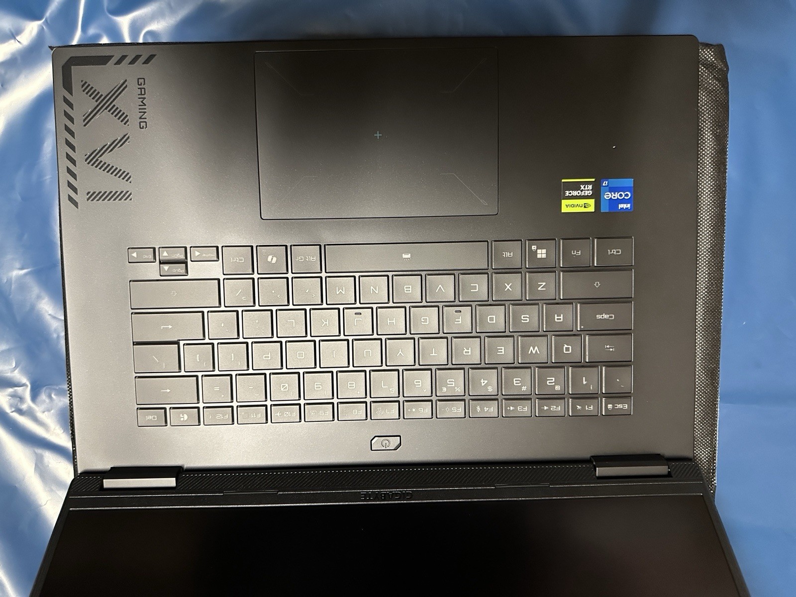 Gigabyte Notebook GAMING A16 GA6H (CVH) Laptope RAM 16GB SSD 1TB RTX5060 HDMI