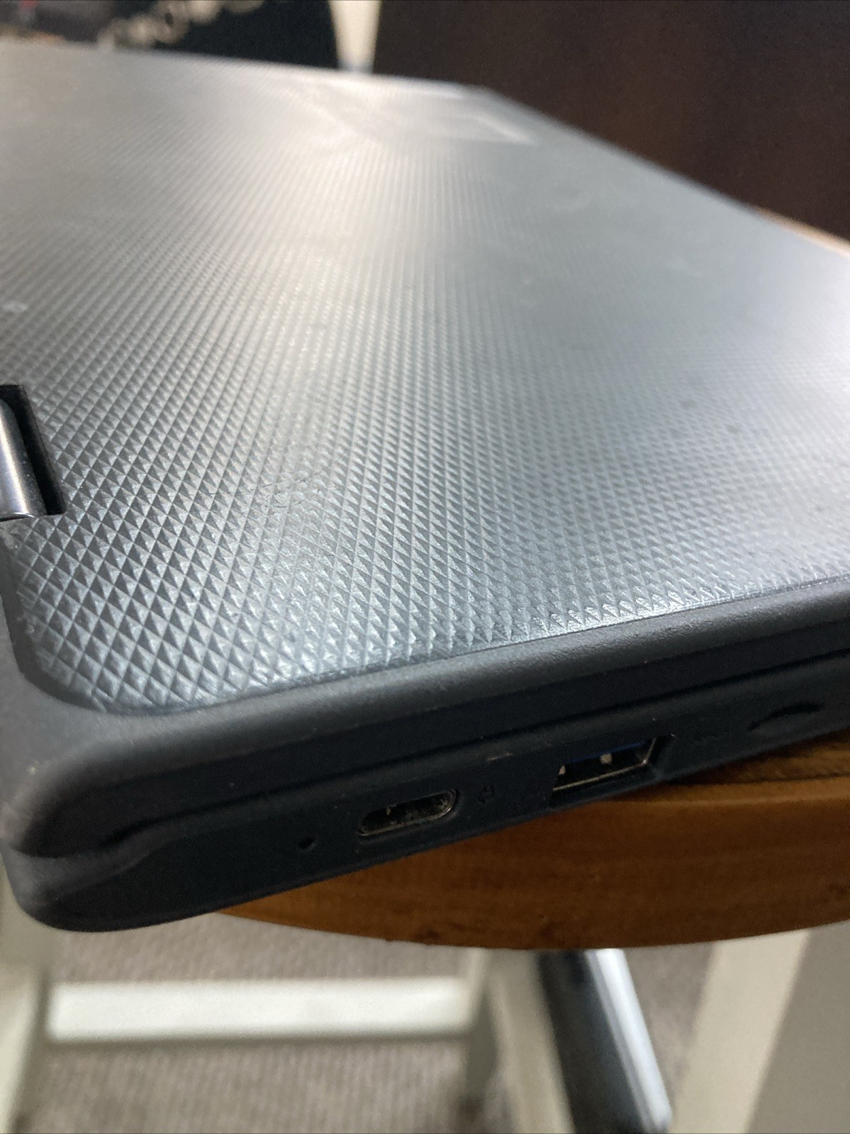 Lenovo 300e Chromebook 2nd Gen 82CE FOR PARTS* As Found.