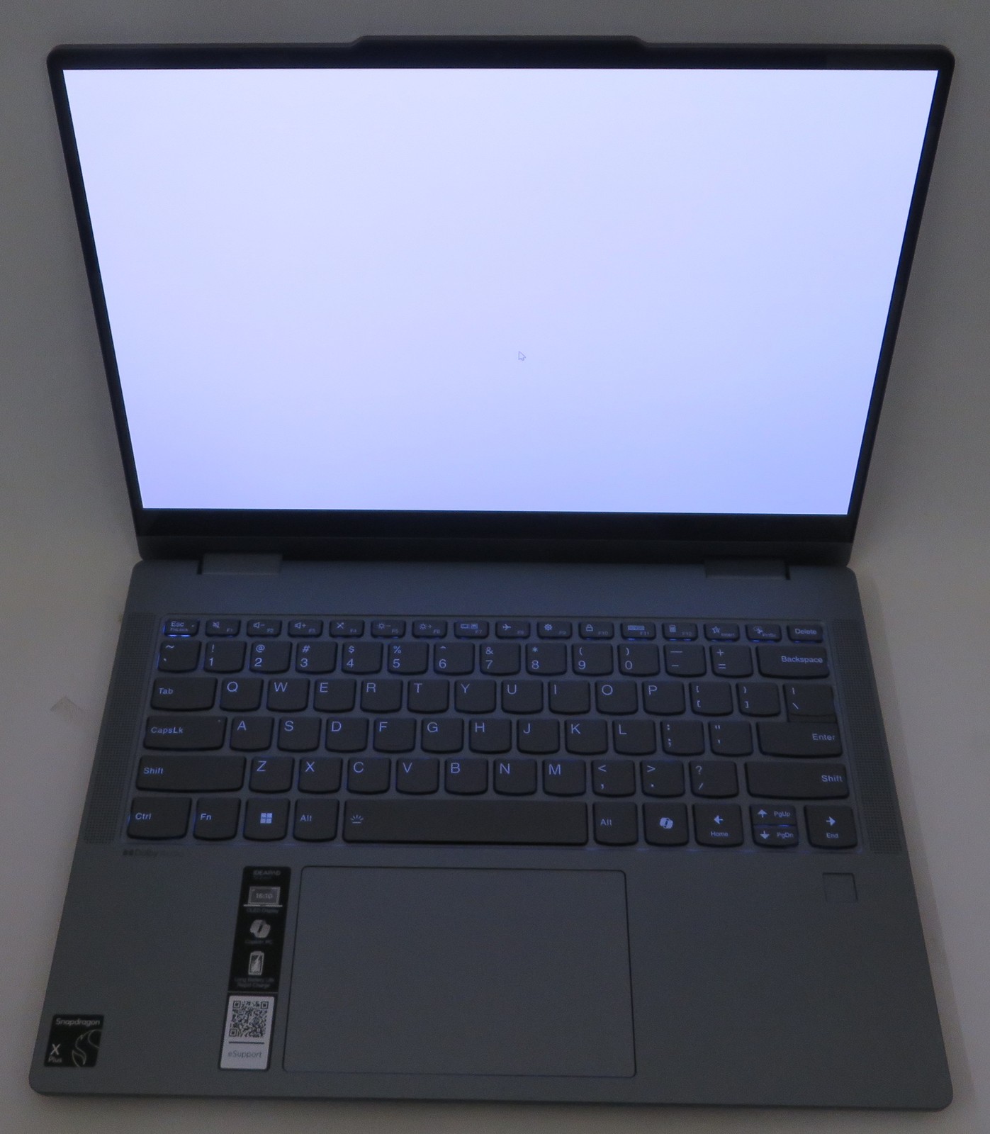 Lenovo Ideapad OLED 2in1 14Q8x9 Snapdragon X Plus X1P4200 – 16GB 1TB SSD Win 11
